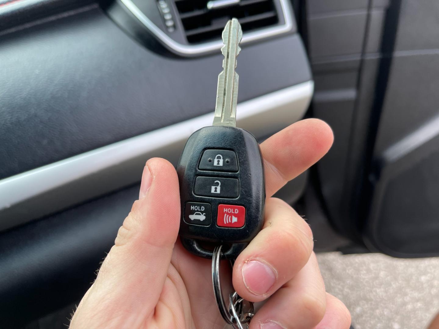 2015 Gray /Black Toyota Camry SE (4T1BF1FK7FU) with an 2.5L I4 DOHC 16V engine, 6-Speed Automatic transmission, located at 547 E. Main St., Orwell, OH, 44076, (440) 437-5893, 41.535435, -80.847855 - Photo#44